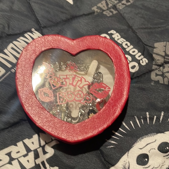 NIB Betty Boop Charm Watch - Picture 6 of 6